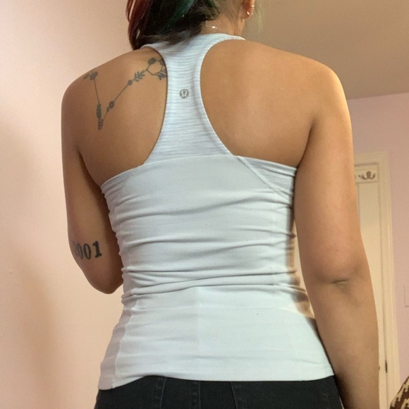 Lululemon workout tank - Picture 2 of 4